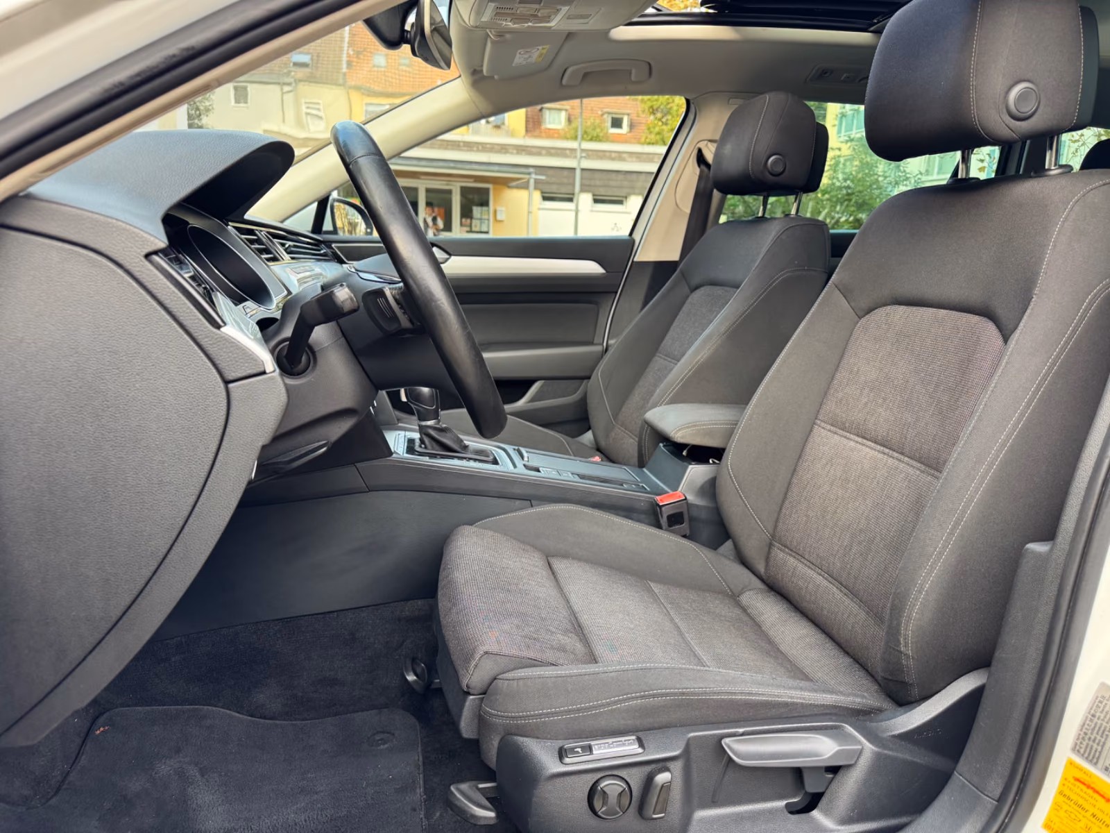 Volkswagen Passat 2015 — photo 7