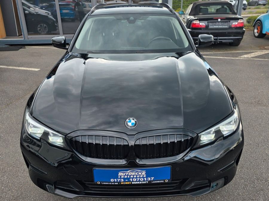 BMW 318 3 Touring 318 i Advantage foto 2