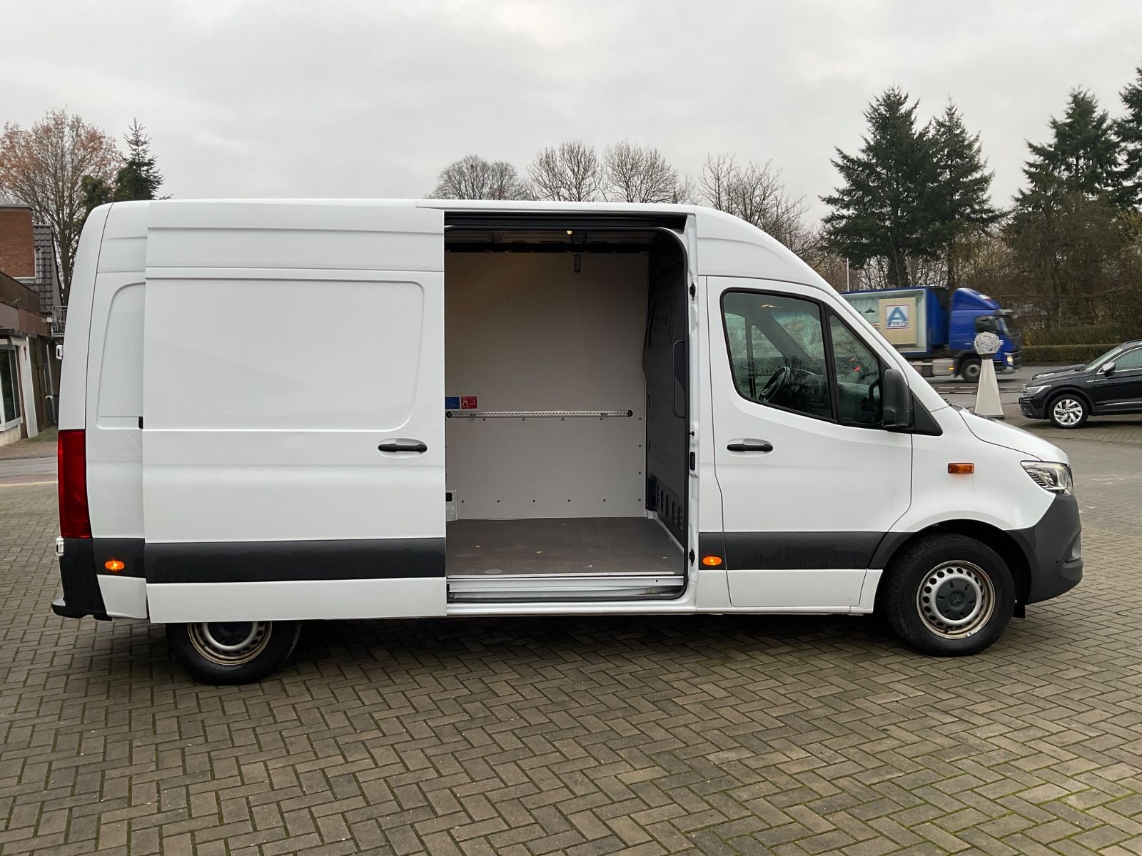 Fahrzeugabbildung Mercedes-Benz Sprinter 315,Kamera,3.5T,Navi,Carplay,L2