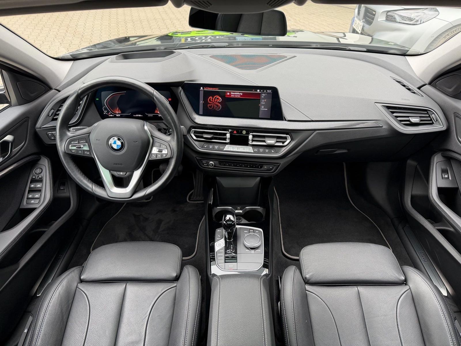 BMW 118i Sport Line LED LC Prof. Pano HuD HiFi PDC L
