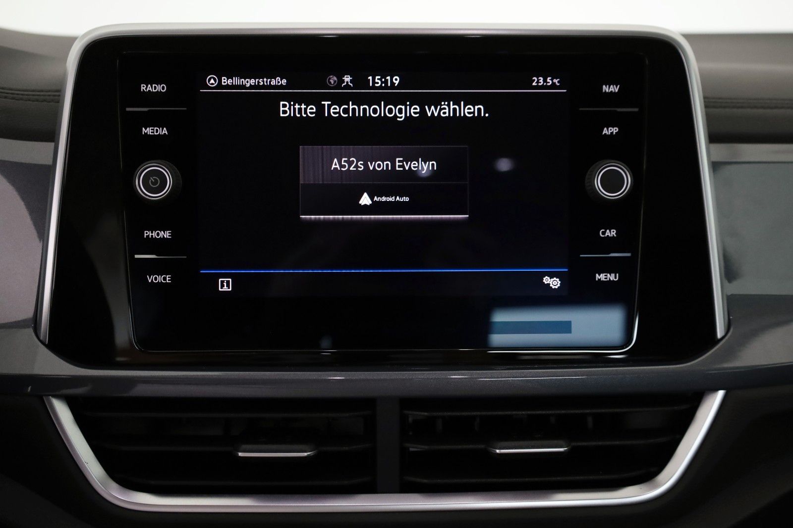 Fahrzeugabbildung Volkswagen T-Roc Style T.Leder,Navi,LED,ACC,SH,PDC,SR+WR