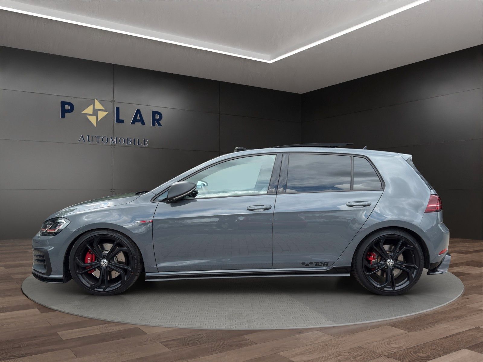 Fahrzeugabbildung Volkswagen Golf VII Lim. GTI TCR *Pano*Kamera*Carplay*ACC