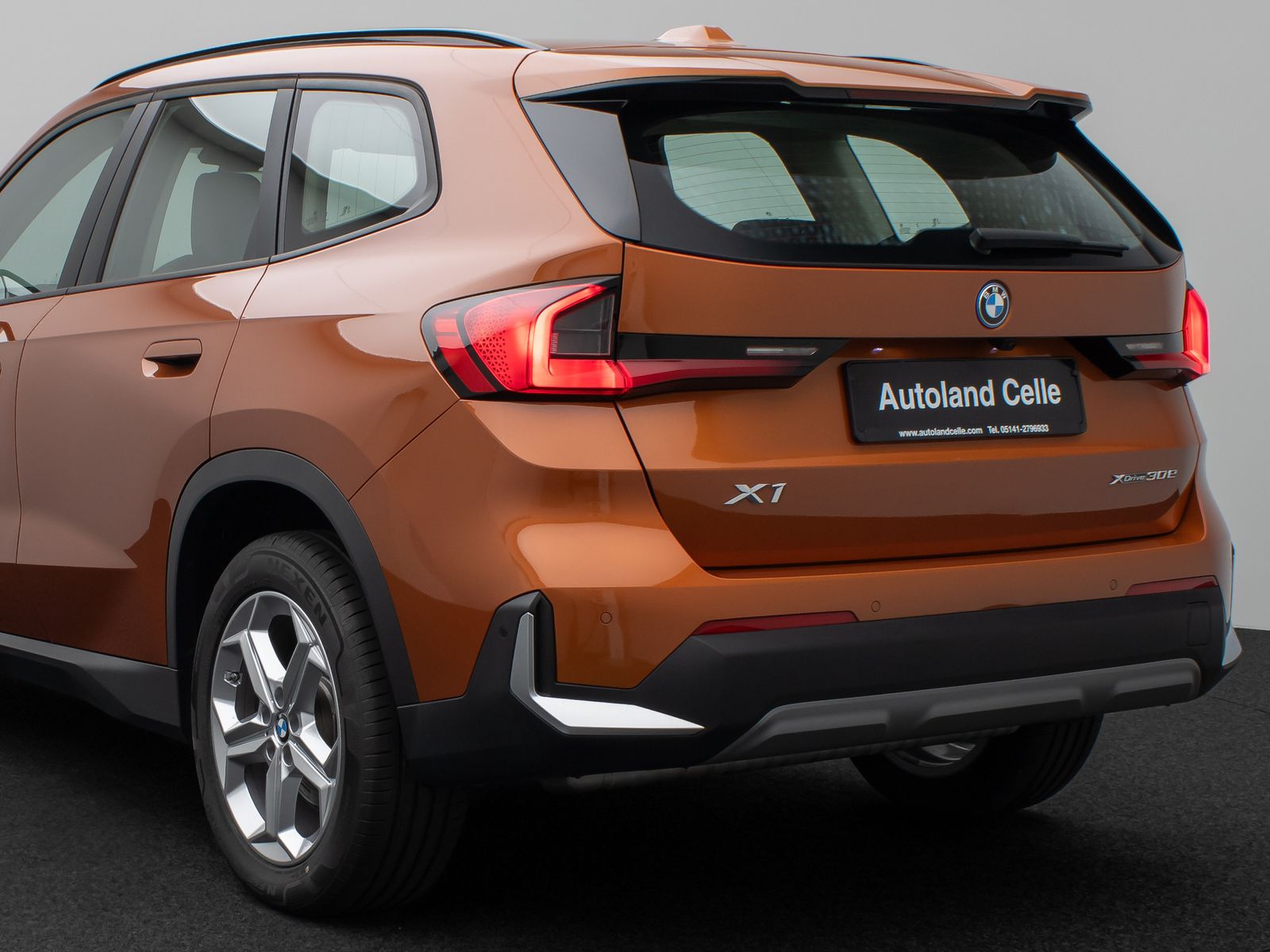 Fahrzeugabbildung BMW X1 xD30e ACC 360°HUD DAB Alarm H/K Sportsitz 18"
