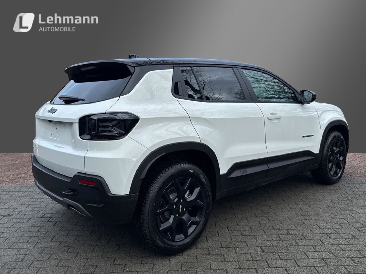 Fahrzeugabbildung Jeep Avenger Overland Mild-Hybrid 4xe-Leder-Panoramad
