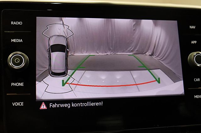 T-Roc R-Line 1.5 TSI DSG ActiveInfo EasyOpen Kam