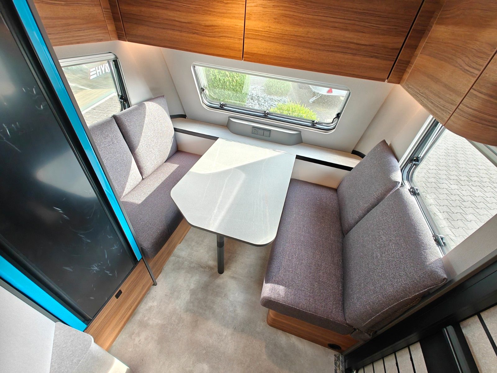 Fahrzeugabbildung HYMER / ERIBA / HYMERCAR Feeling 442 2026
