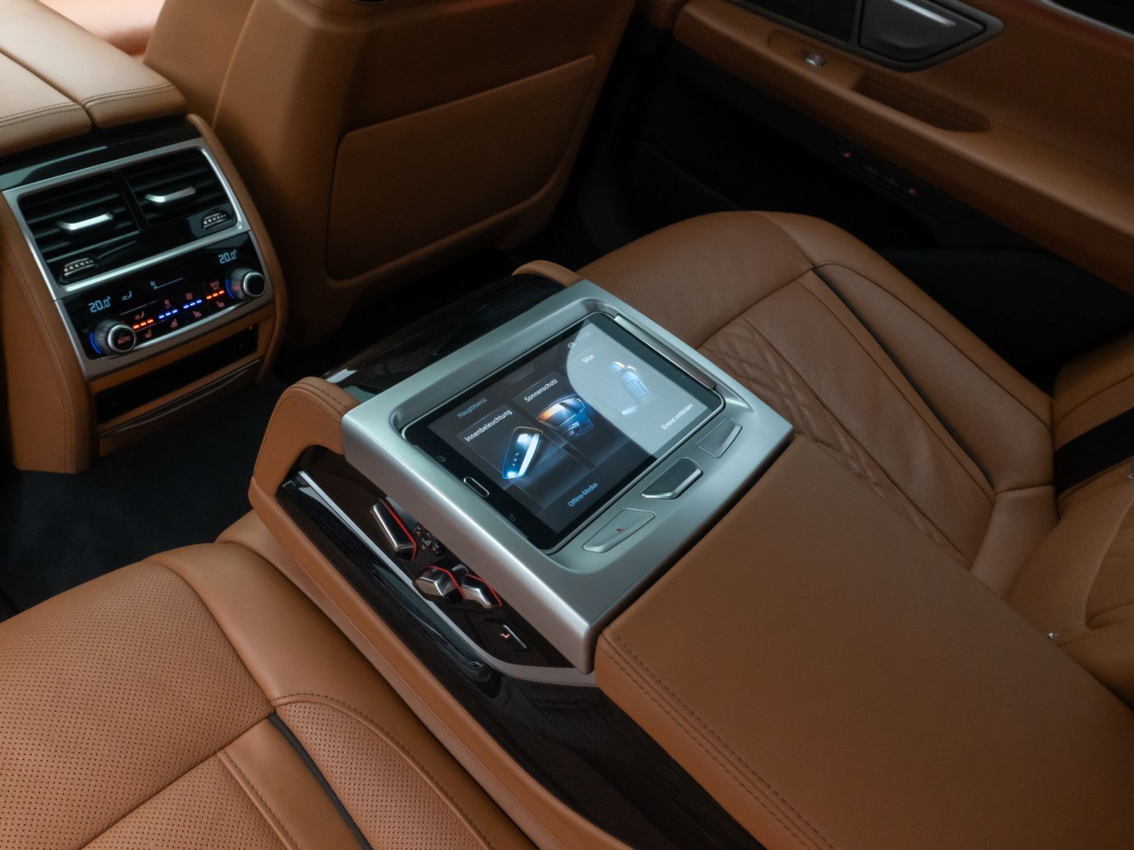 Fahrzeugabbildung BMW 750d xD M Sport 360&deg; Massage FondEnt Laser Voll