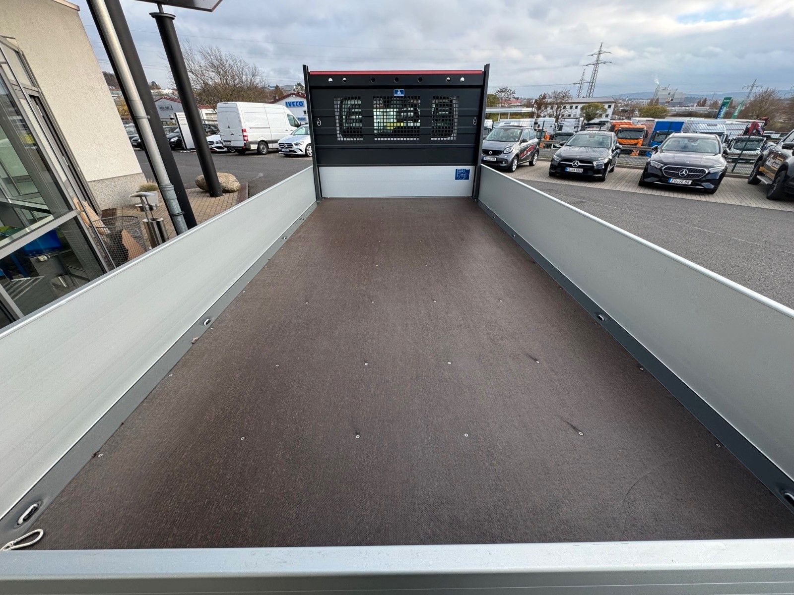 Fahrzeugabbildung Iveco Daily 35S16 *R.3750mm*Automatik*AHK*Kamera*