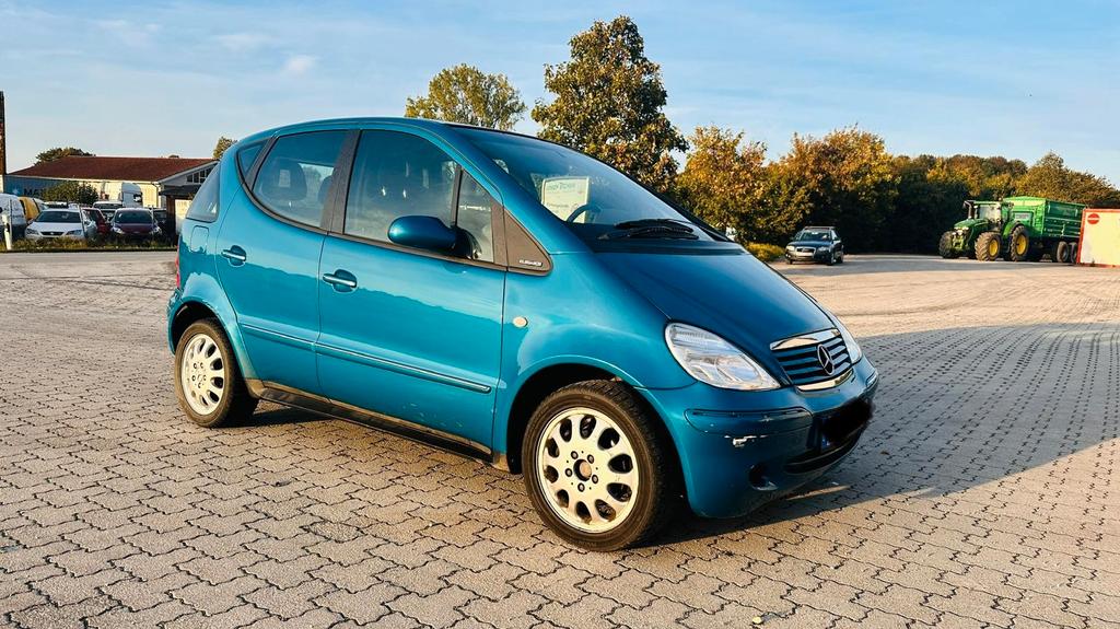 Mercedes-Benz A 160 TÜV 11/27 EURO3D4