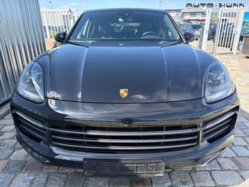 Porsche Cayenne - 2