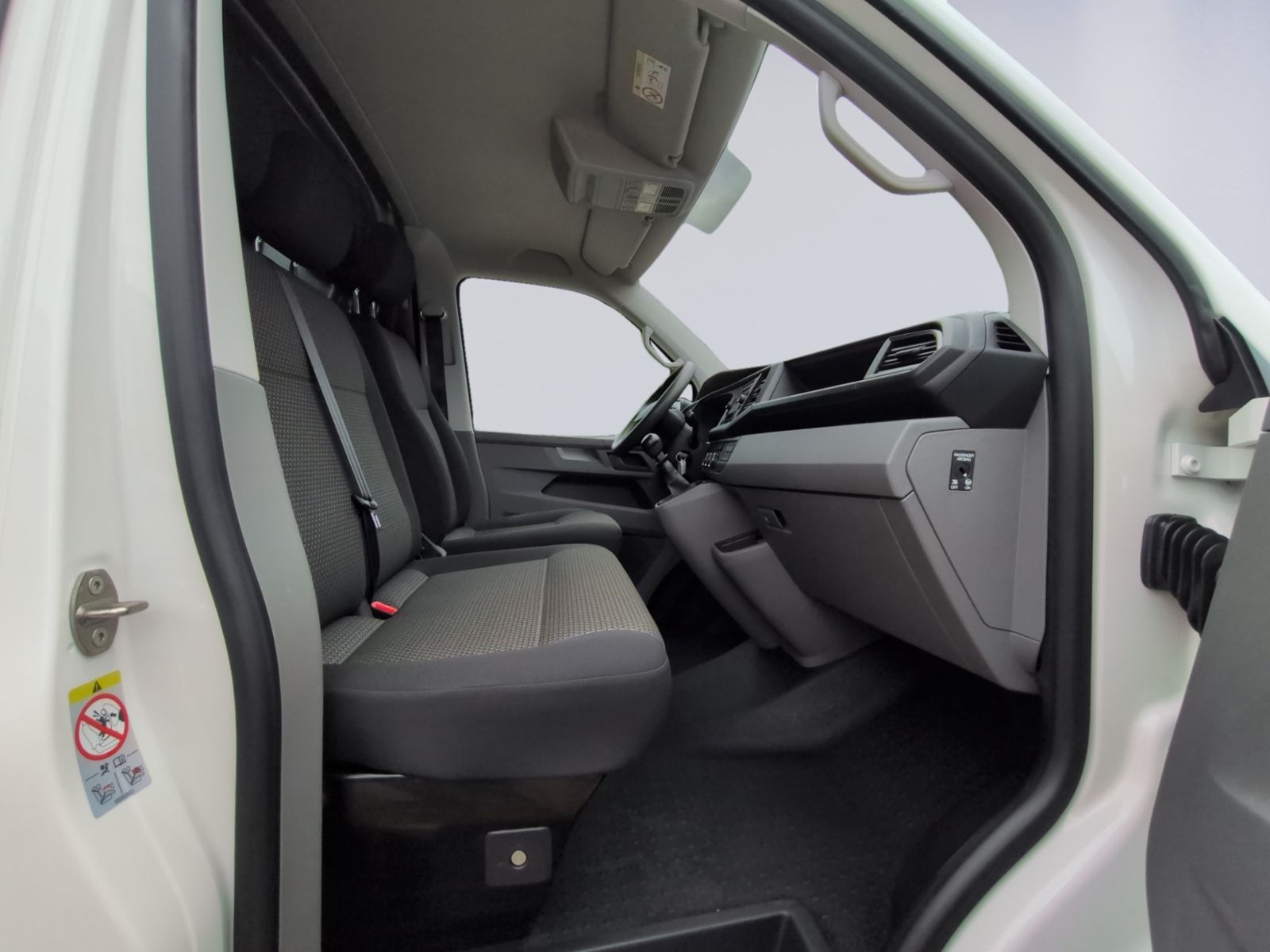 T6.1 Kasten 2.0 TDI Klima+DAB+ParkPilot