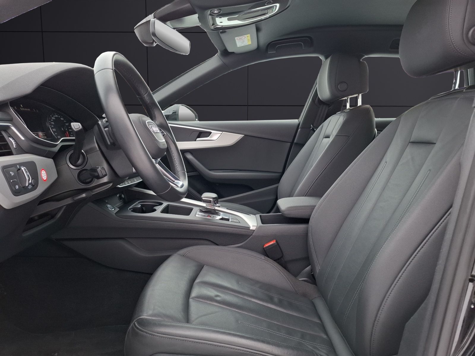 Fahrzeugabbildung Audi A4 Avant 40 TDI advanced quattro S-tronic LED AH