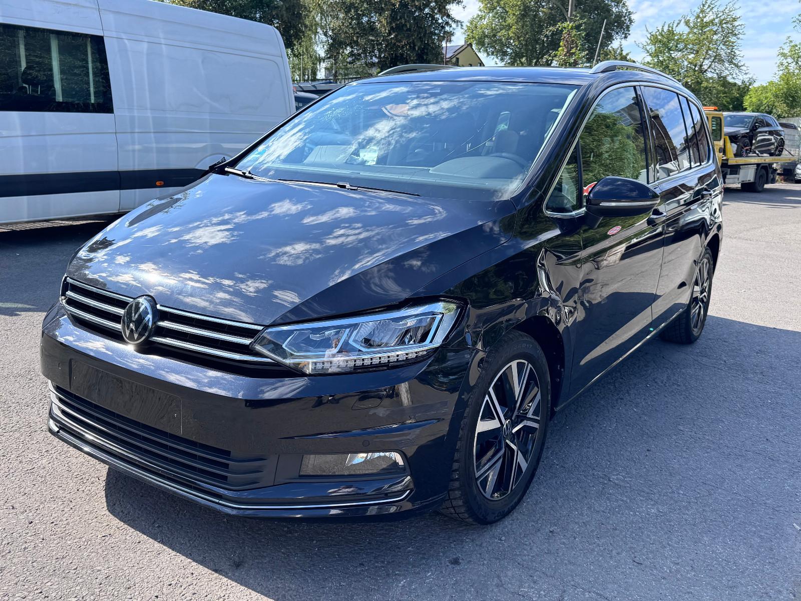 Volkswagen Touran Highline BMT/Start-Stopp DSG