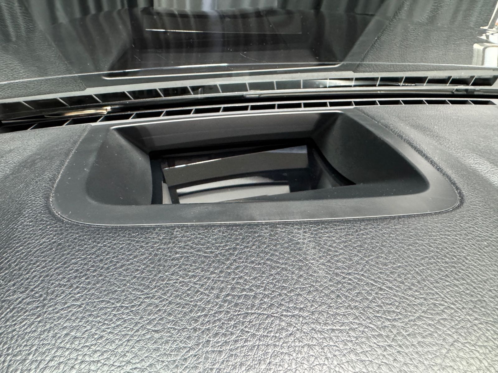 Fahrzeugabbildung BMW 535 d xDrive Touring|KOMFORTSITZE|PANO|M-PAKET|