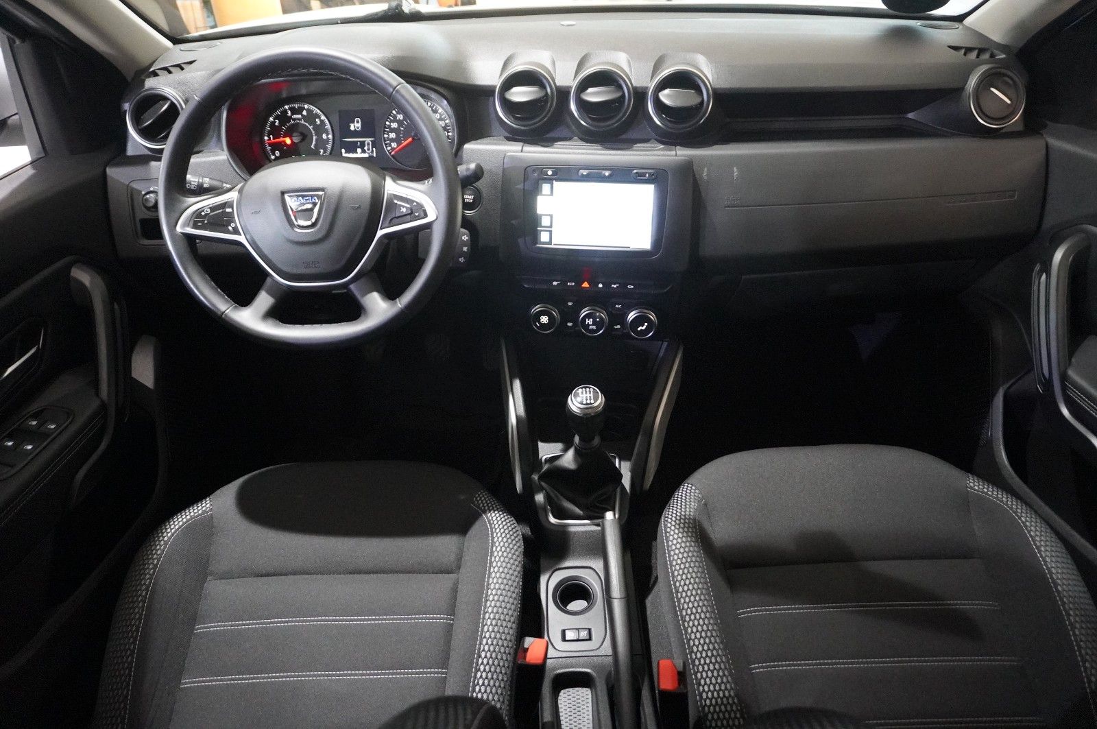 Fahrzeugabbildung Dacia Duster II 1.3 TCE PRESTIGE LED/KAMERA/SHZ/TEMP.