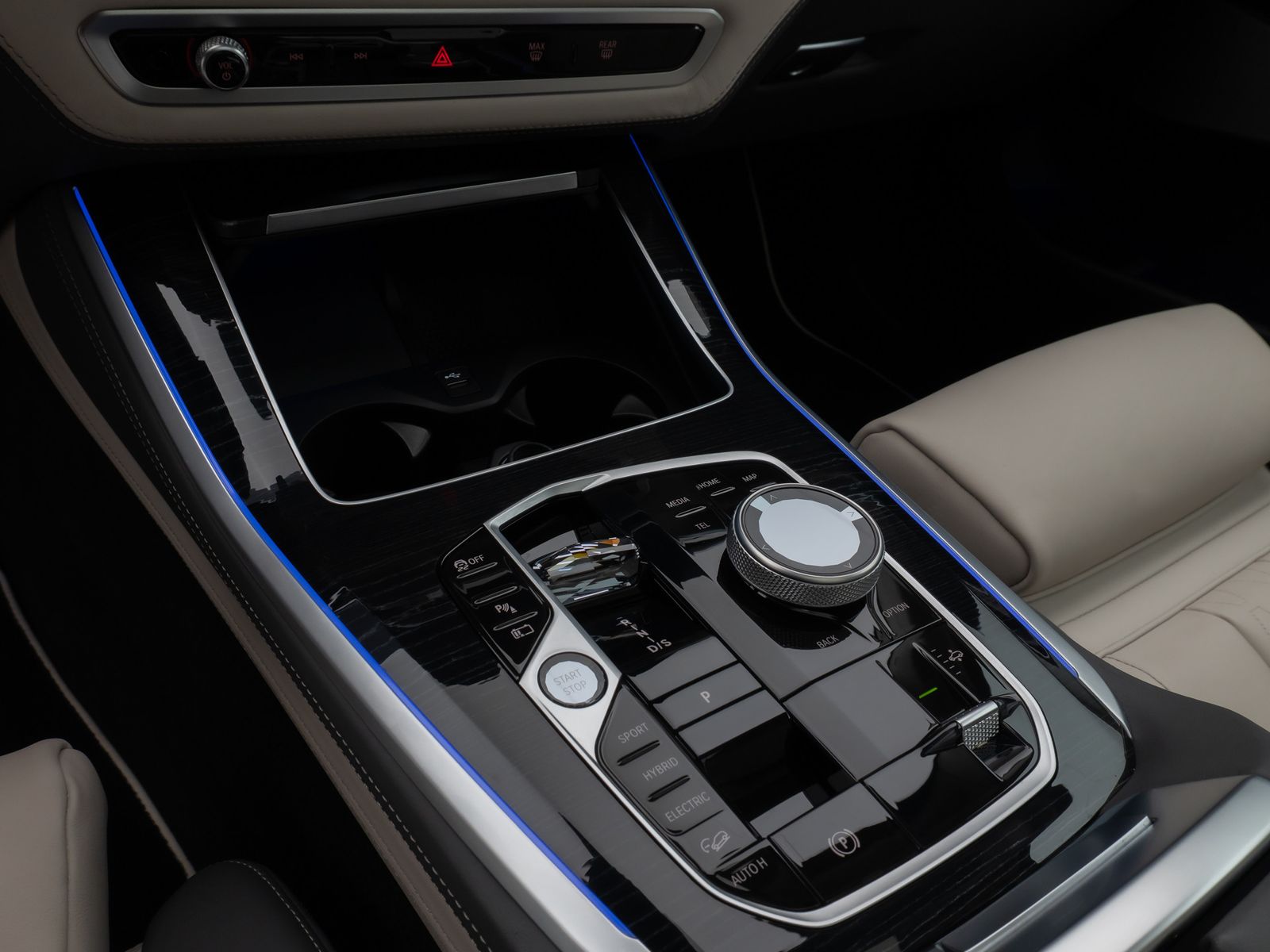 Fahrzeugabbildung BMW X5 xD50e M Sport 360°H/K Panorama Individual 22"