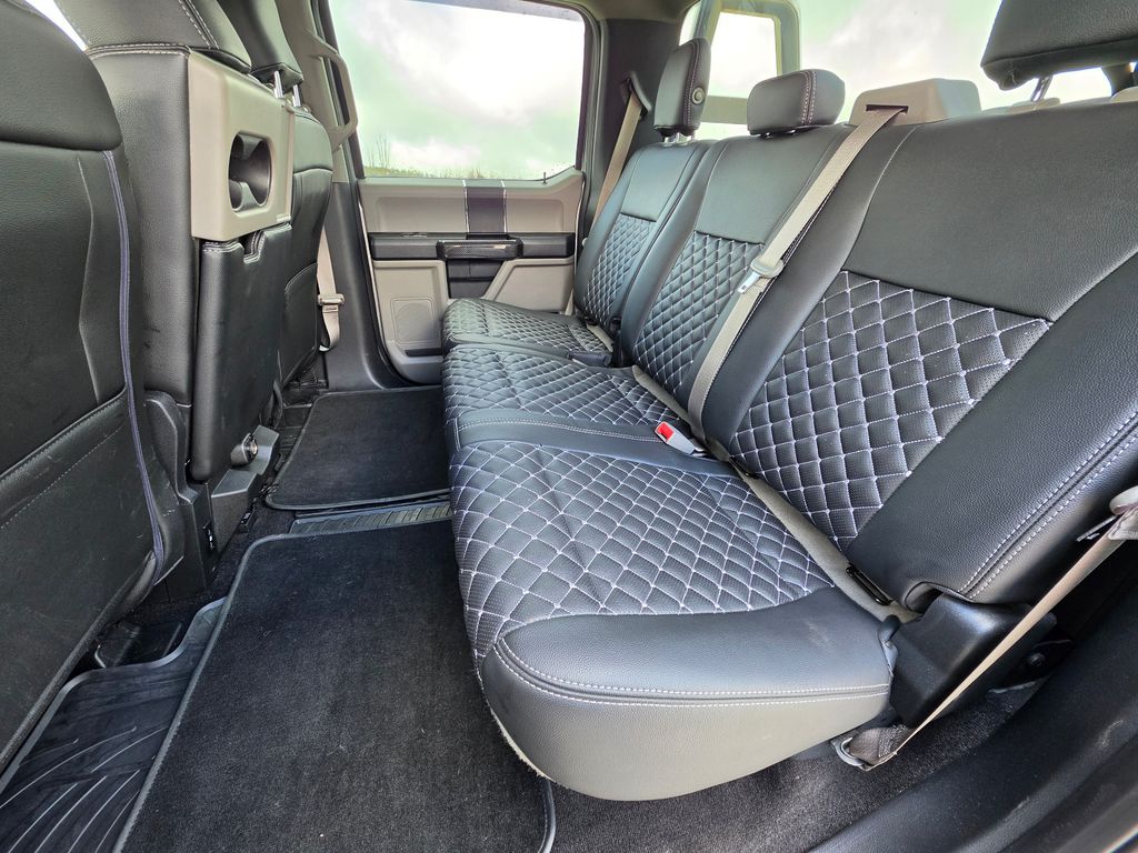 FORD F 150 Lariat 2.7 V6 Benzin FX 4x4 offroad FORD F 150 Lariat 2.7 V6 Benzin FX 4x4 offroad