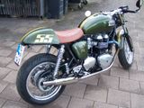 Triumph Thruxton 900 Cafe Racer Custom Umbau - TRIUMPH CAFE RACER