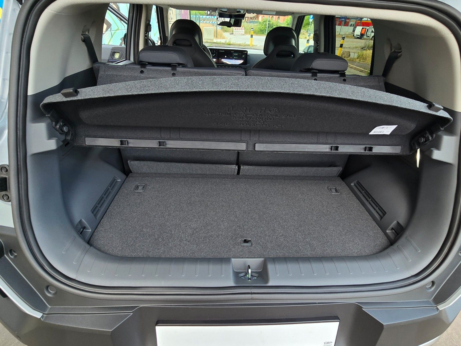 Fahrzeugabbildung Kia EV2 42.2 4S EARTH WIC 22AC TEC DWP DES
