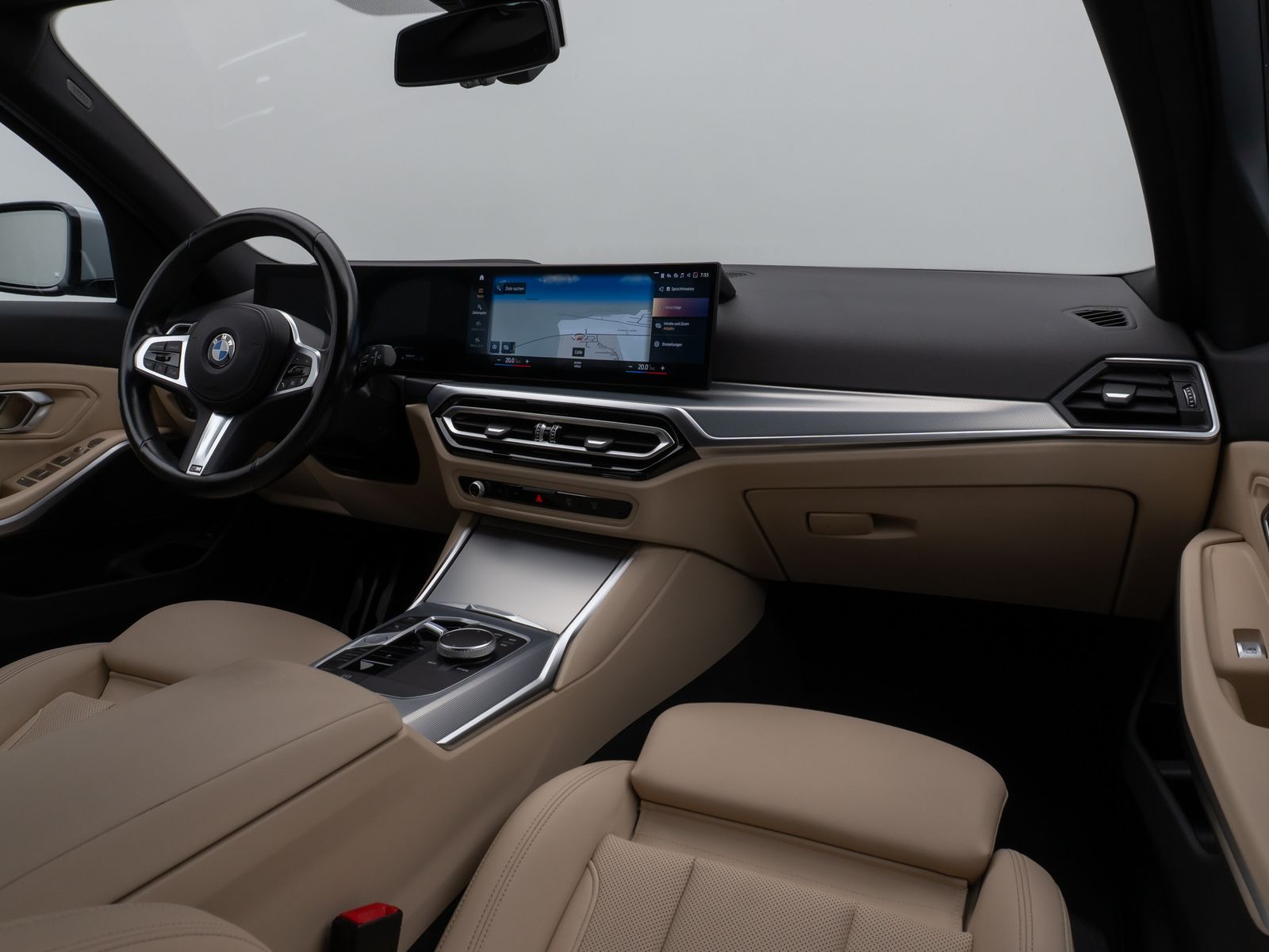 Fahrzeugabbildung BMW 320d M Sport Kamera DAB HUD Fernlichtassis Alarm