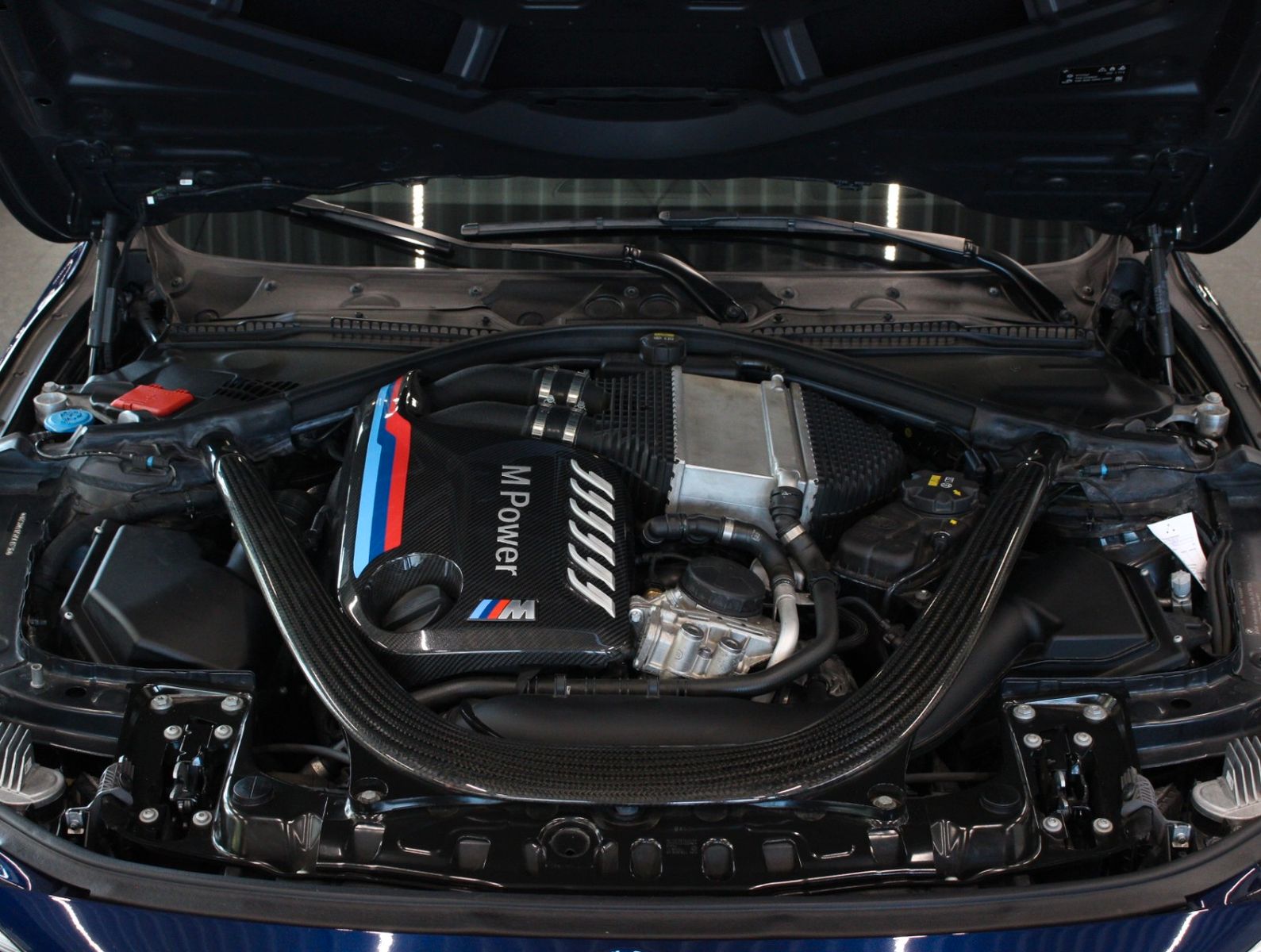 Fahrzeugabbildung BMW M3 LCI Tansanitblau*H&K*HUD*DE*TOP