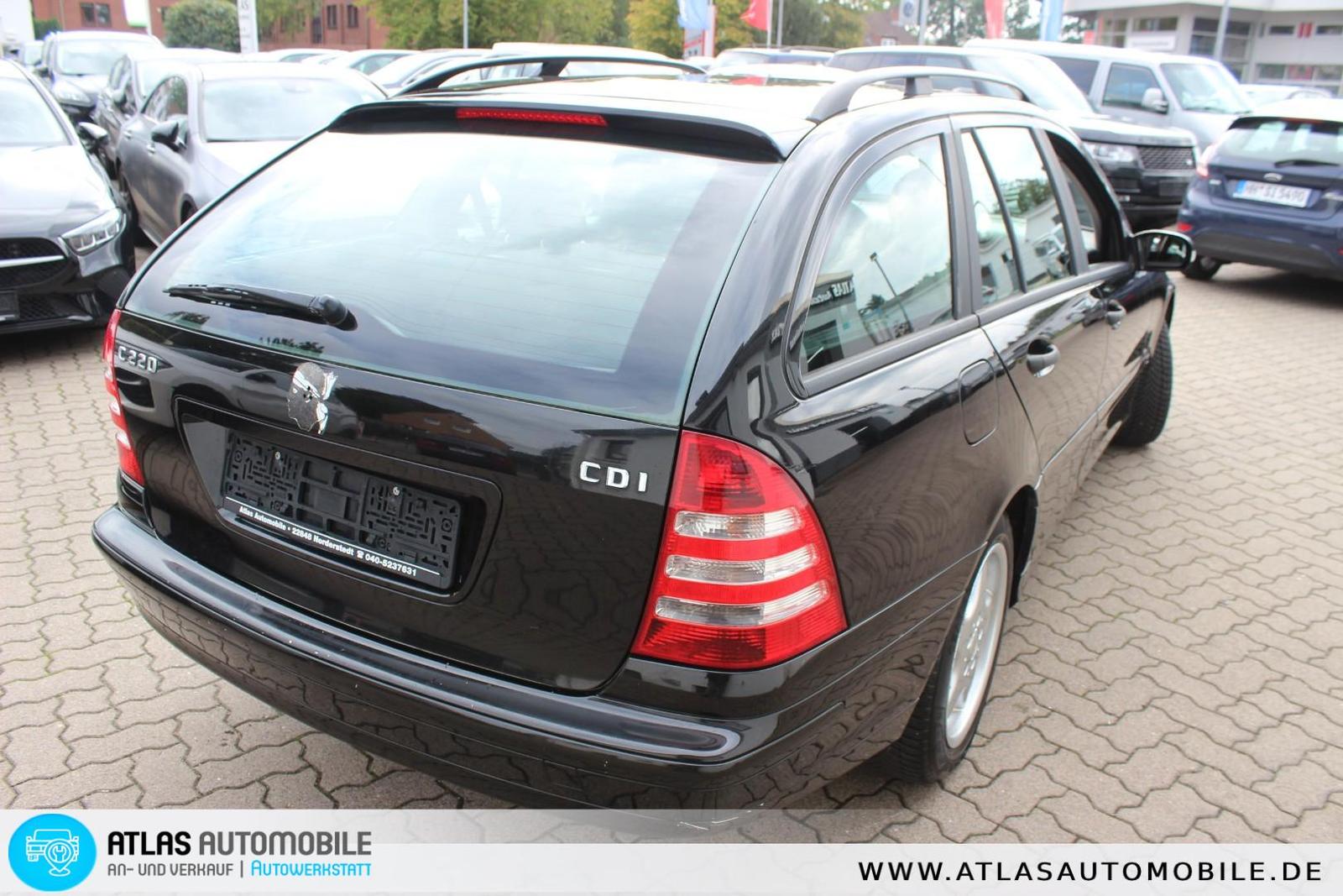 Mercedes-Benz C220 2004 — photo 11