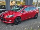 Ford Focus Lim. Titanium/TÜV NEU - Ford Focus aus 2011: Limousine