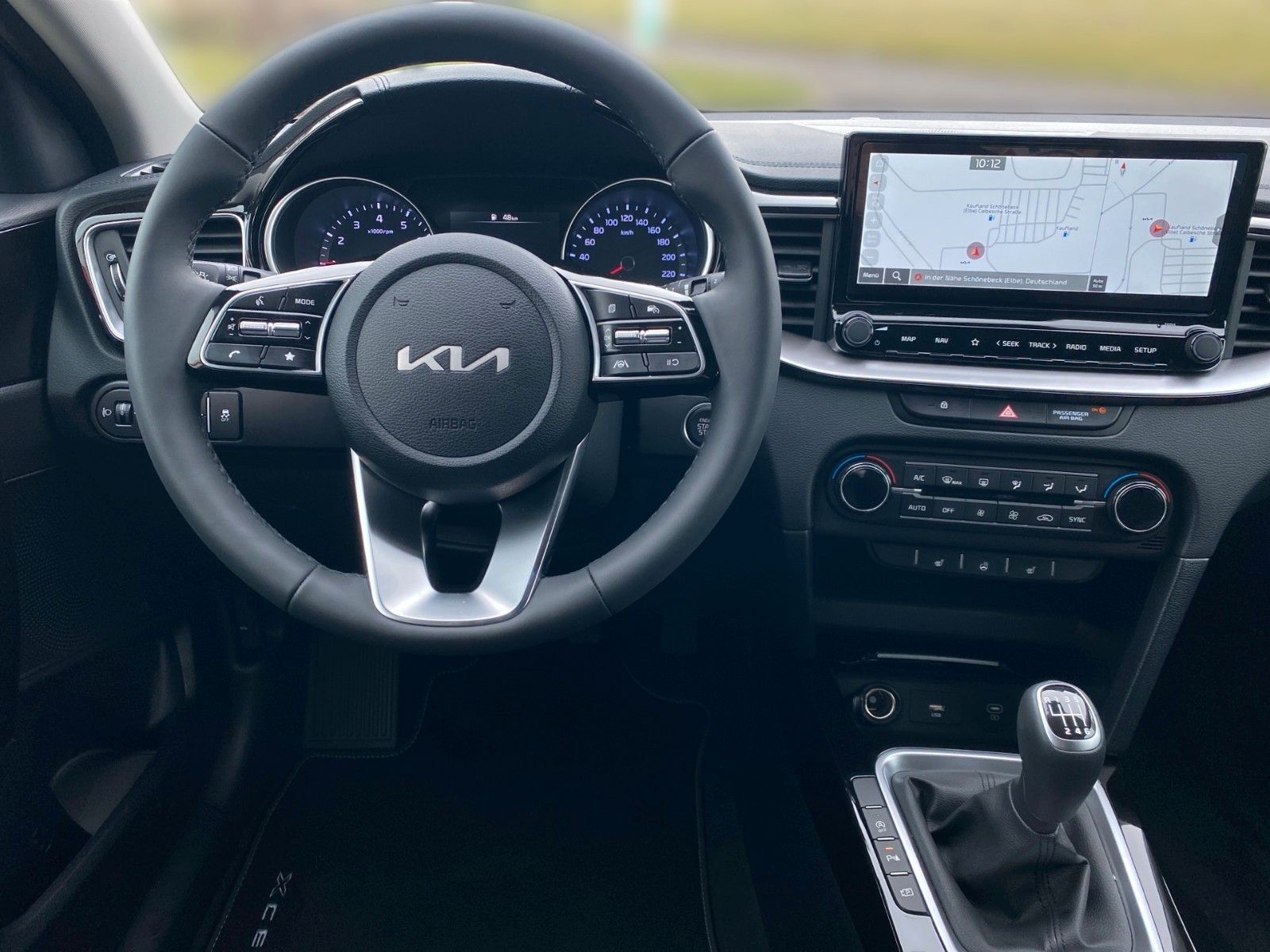 Fahrzeugabbildung Kia CEED_SW 1.0T 100 ULTIMATE STY JBL