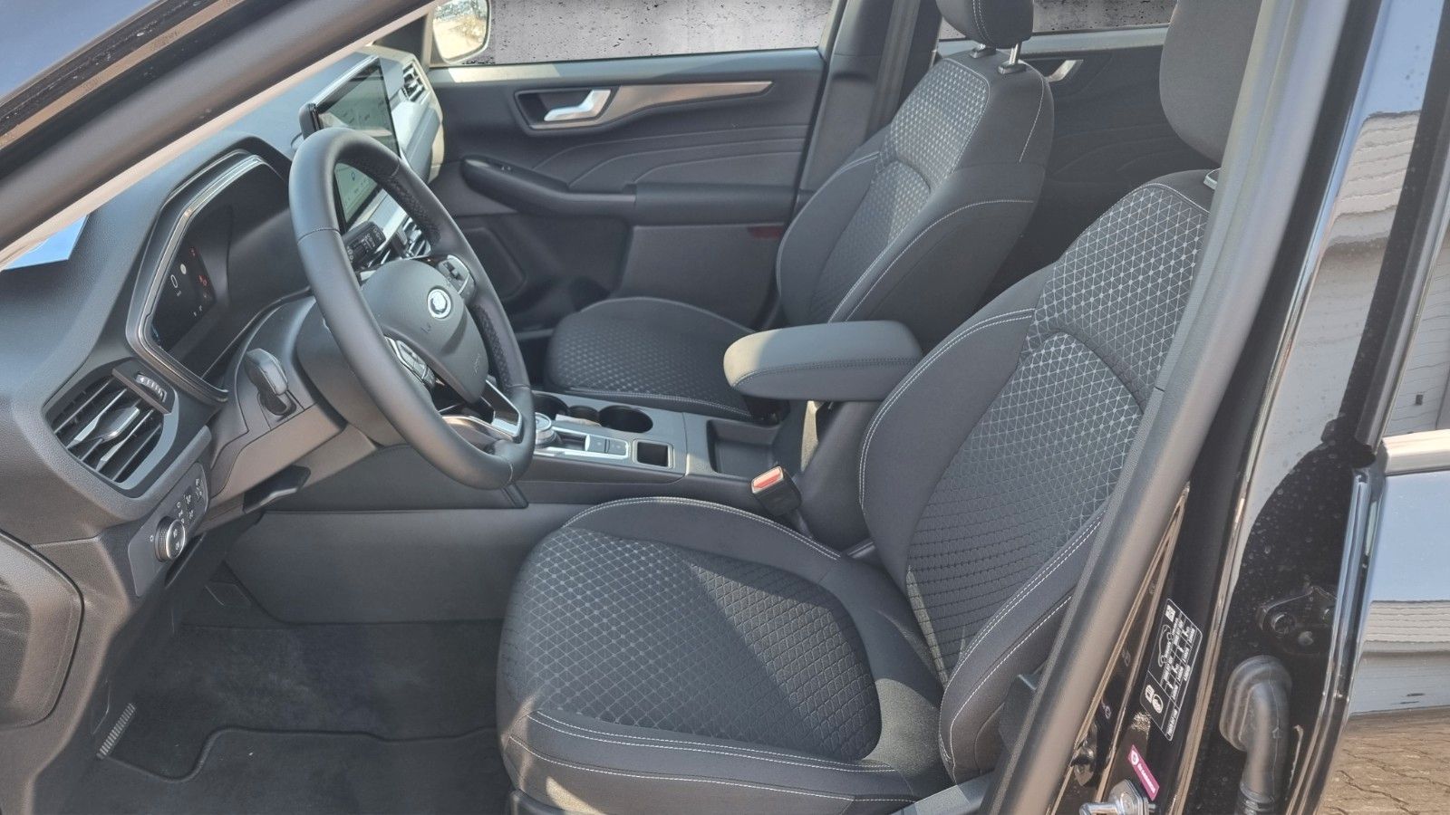 Fahrzeugabbildung Ford Kuga Titanium