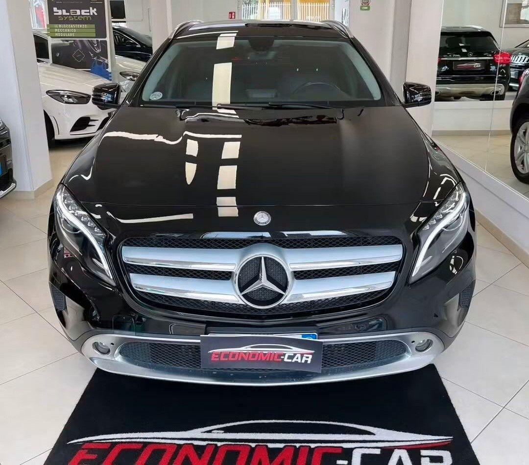 Mercedes-Benz GLA 200