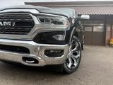 Dodge LIMITED*UNFALLFREI*HEADUP*LUFT*RAMBOX*360°KAMERA - Dodge RAM: Schwarz