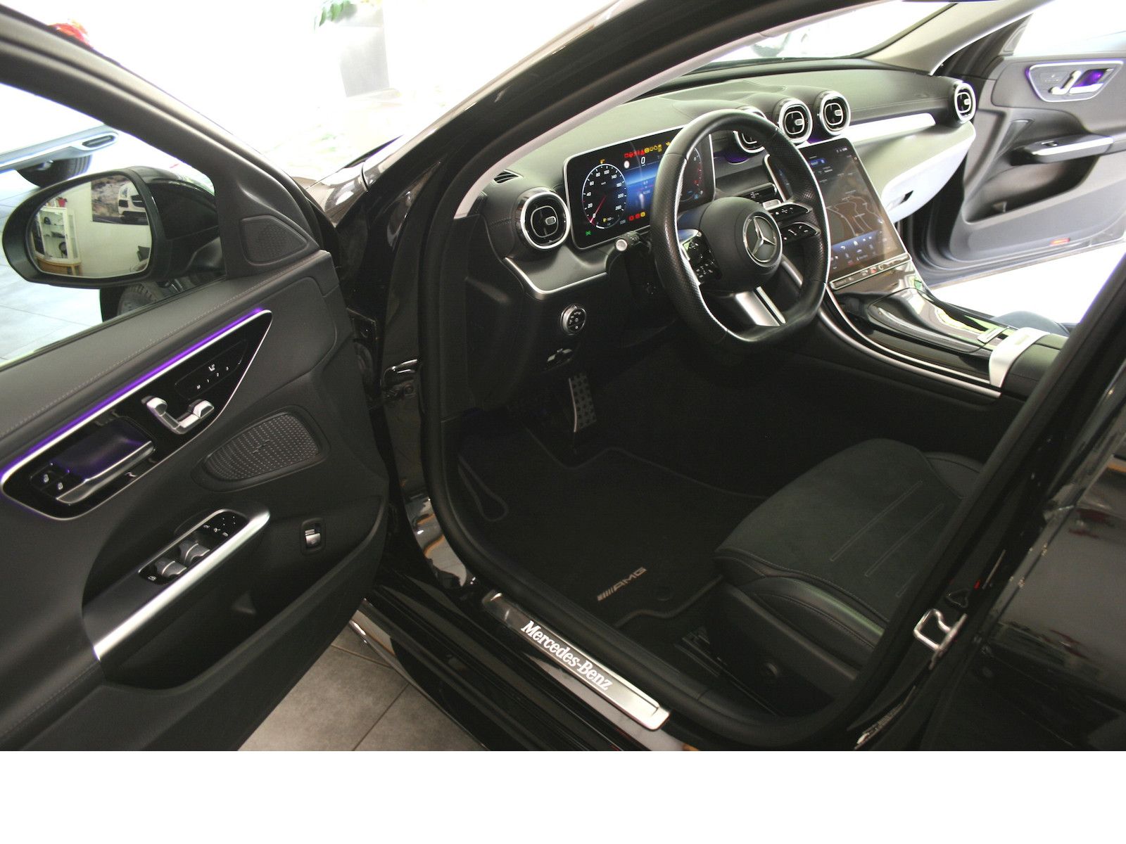Fahrzeugabbildung Mercedes-Benz C 180 T AMG *Night*Memory*Pano-Dach*Totwinkel