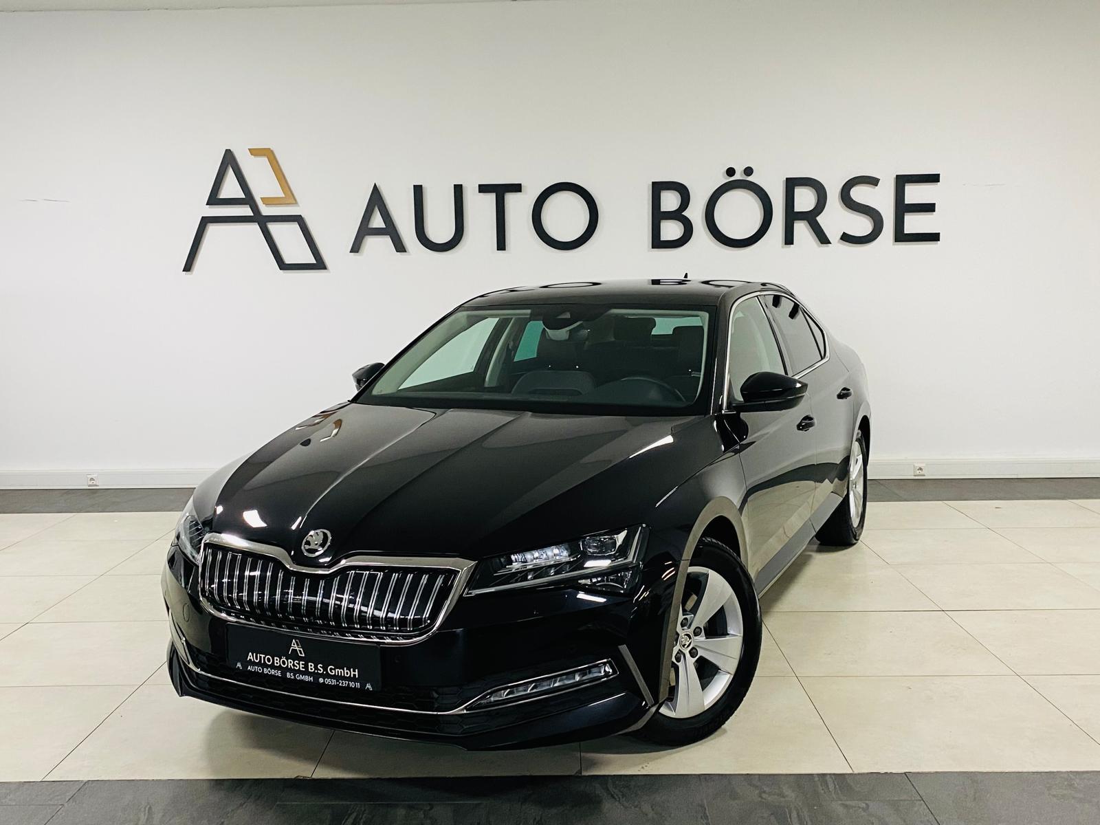 Skoda Superb Lim iV DSG NAVI*LEDER*360°*STH*AHK*MATRIX