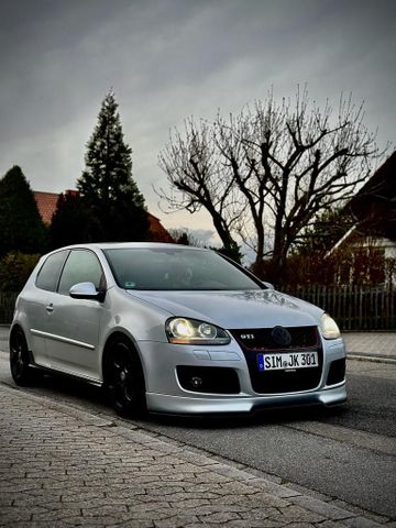 Volkswagen Golf 5 GTI