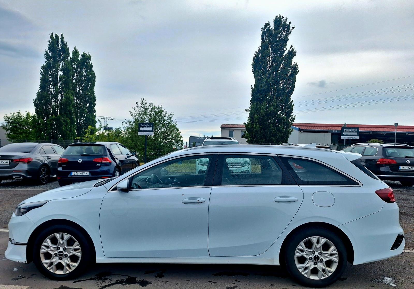 Kia cee'd Sportswagon 1.6 CRDi*Nav*Cam-PDC*Teilleder