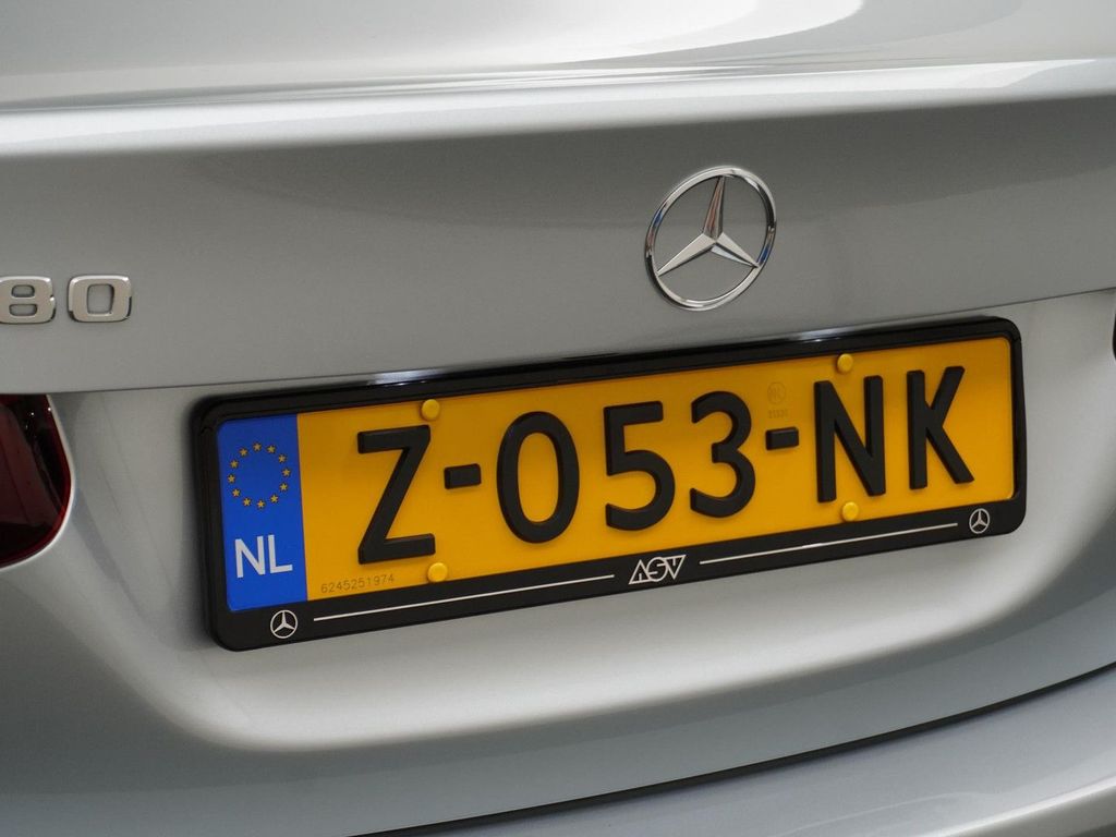 Mercedes-Benz A 180 Star Edition AMG Line
