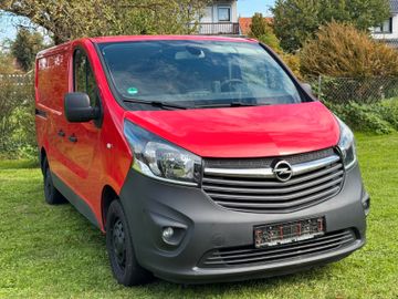 Opel Vivaro - 1