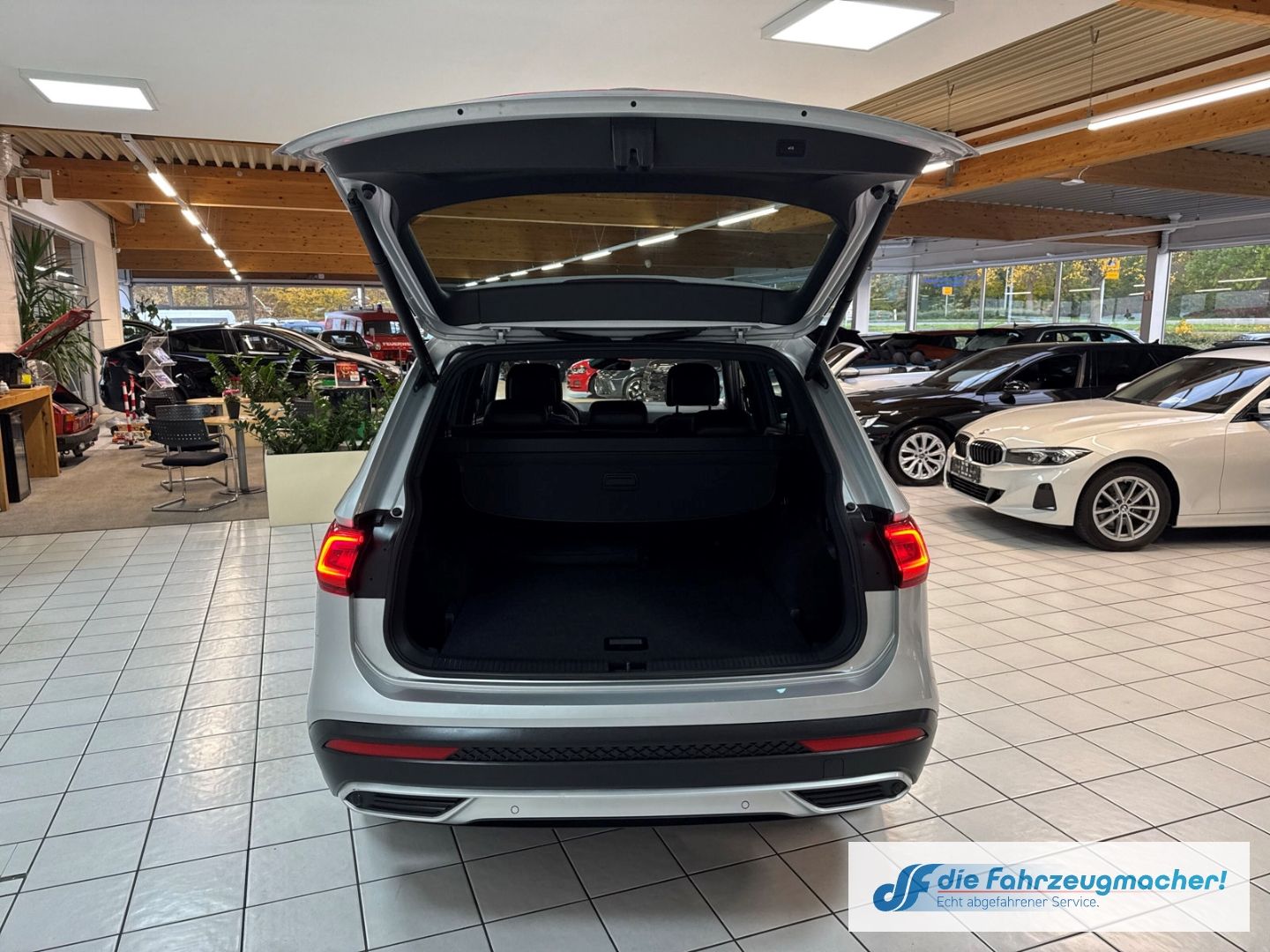 Fahrzeugabbildung SEAT Tarraco Xperience 4Drive AHK-klappbar Navi Leder