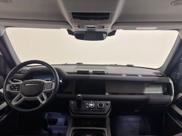 Land-Rover Defender - 4