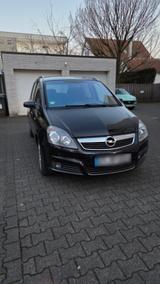 Opel Zafira B 1.8    7 Sitzer - Opel Zafira Gebrauchtwagen in Bielefeld