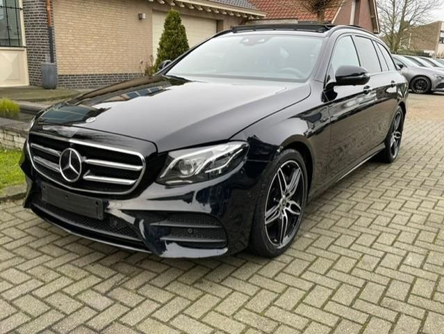 Mercedes-Benz E 220 Estate d AMG LINE panorama dach NAVI LED N