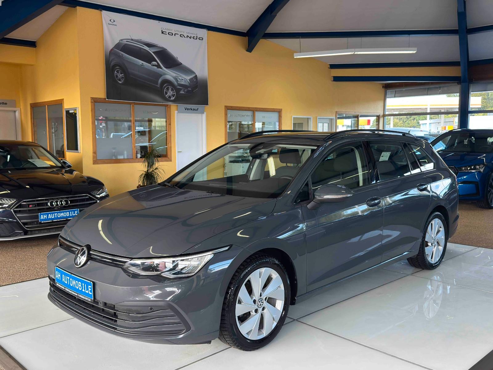 Volkswagen Golf VIII Variant Life eTSI / TÜV HU NEU