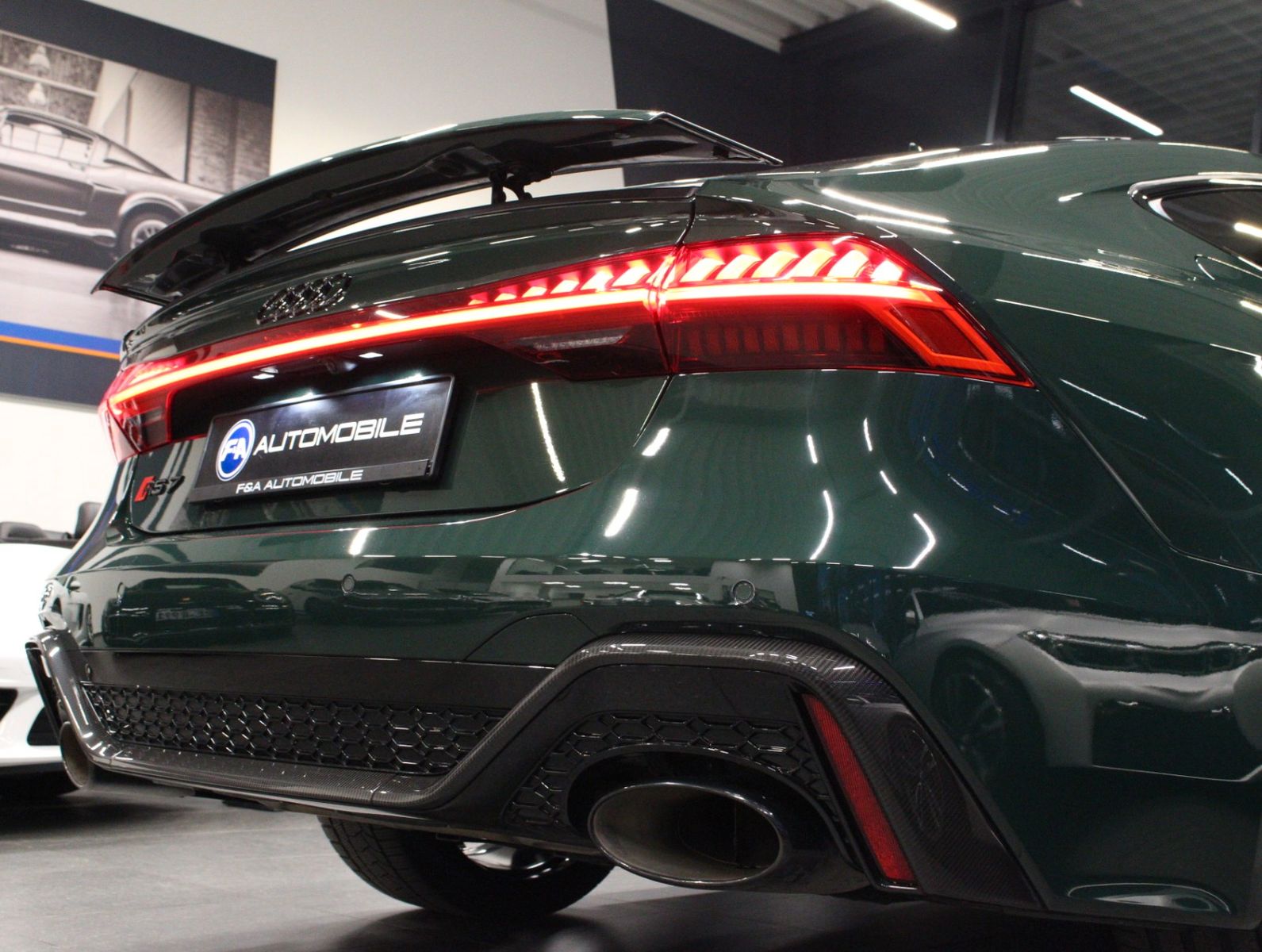 Fahrzeugabbildung Audi RS 7 Sportback 4.0 TFSI RS Essentials Paket