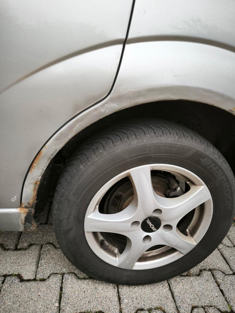 Ford Focus 2004 — двигун 1.753 cm³, 101 HP (74kW)