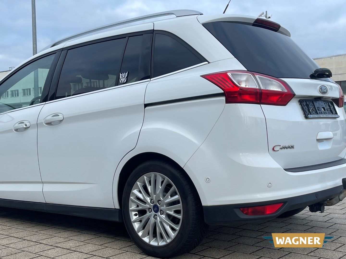Fahrzeugabbildung Ford Grand C-Max Titanium 7-Sitzer Automatik