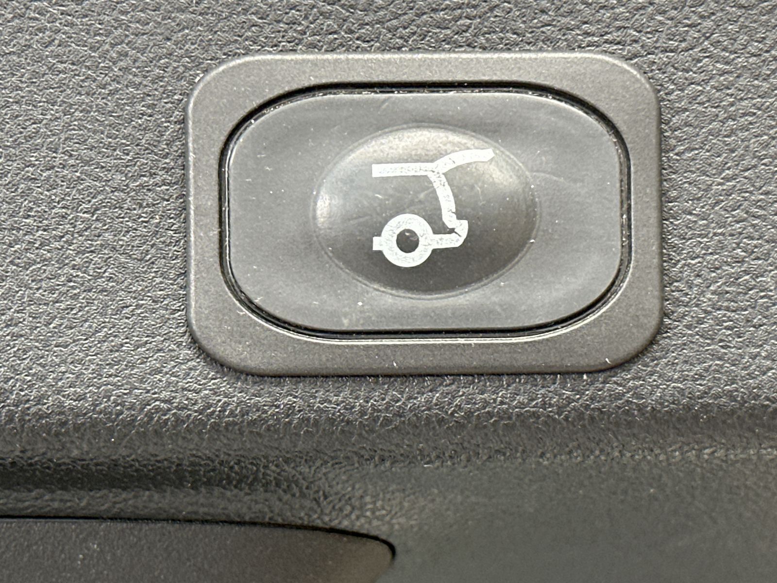 Fahrzeugabbildung Ford Focus Turnier 2.0 EB ST-Line X NAV+LED+PANO+KAM