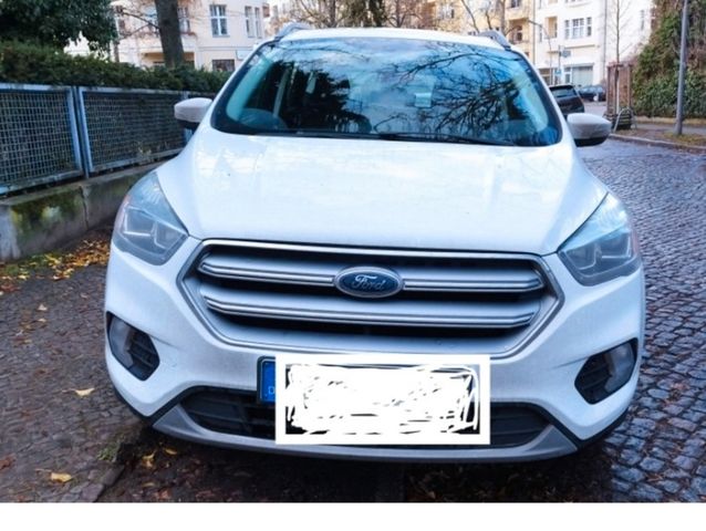 Ford Kuga 2,0 TDCi 2x4 110kW Titanium Titanium