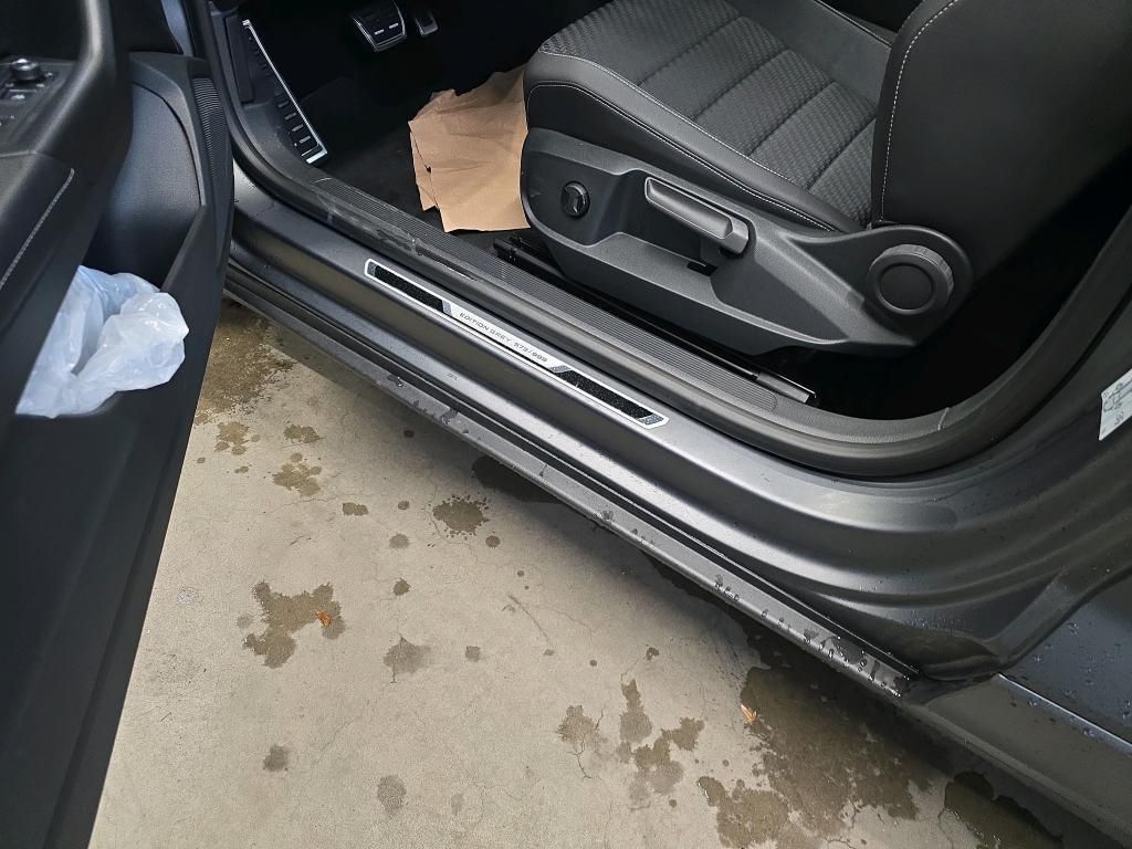 Volkswagen T-Roc Cabriolet R-Line 1.5 TSI AHK*Tempo*PDC*RFK