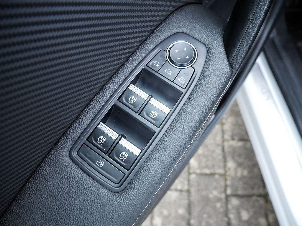 Fahrzeugabbildung Renault Captur R.S. Line TCe 140 17950R SHZ ACC LED 360°