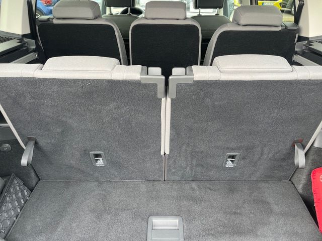Touran 2.0 TDI DSG HIGHLINE 7SITZE+LED+KAMERA+AH